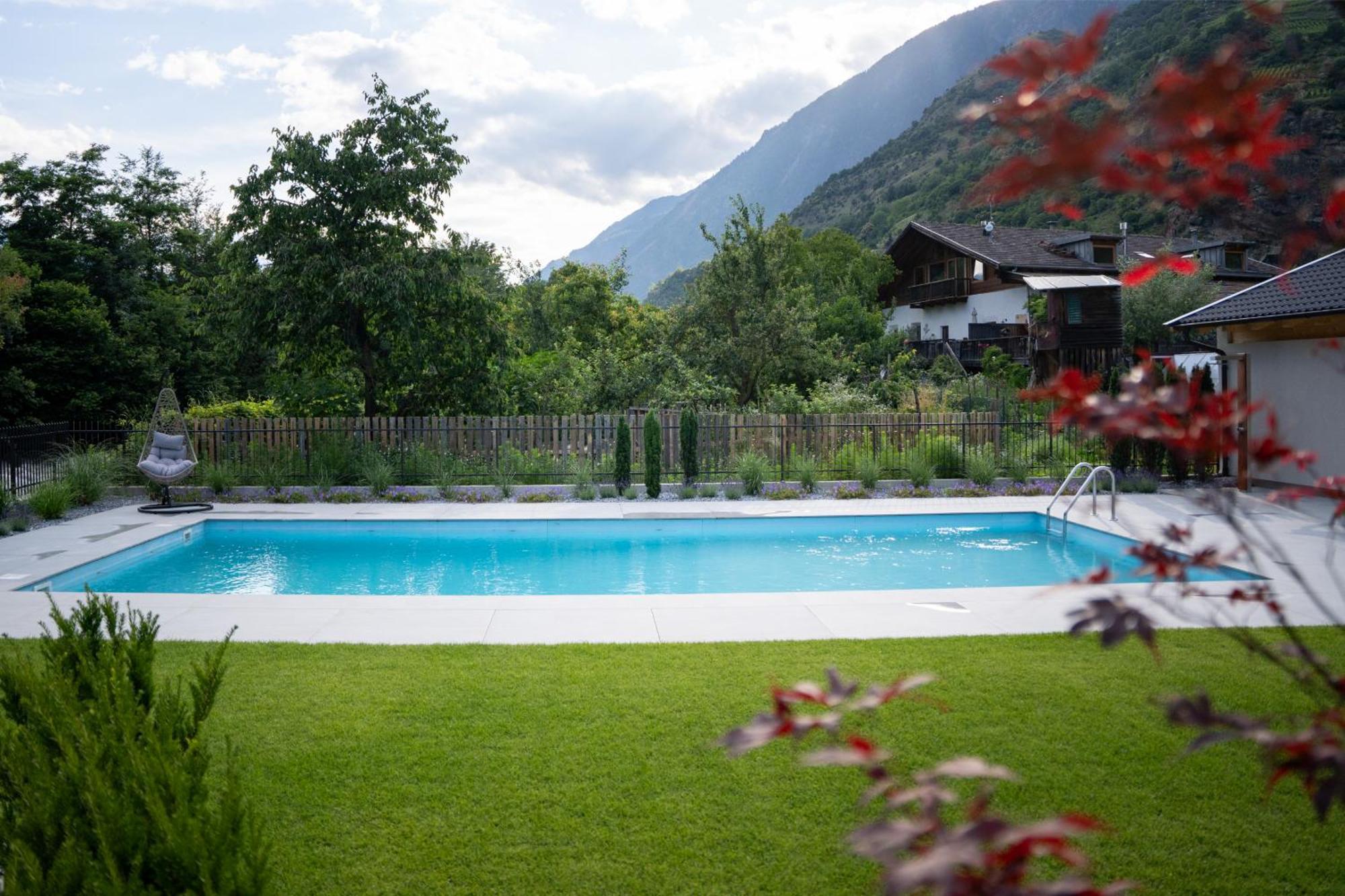 Self Service Hotel Schnalser Hof Naturns Exterior foto